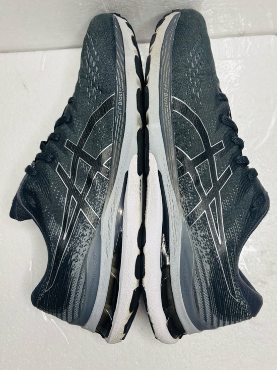 Asics Men\'s Gel- Kayano  28 Dark Gray Athletic Running Shoes. Size 11 1/2